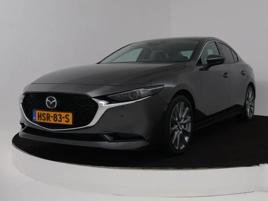 Mazda 3 (2025) — foto 1