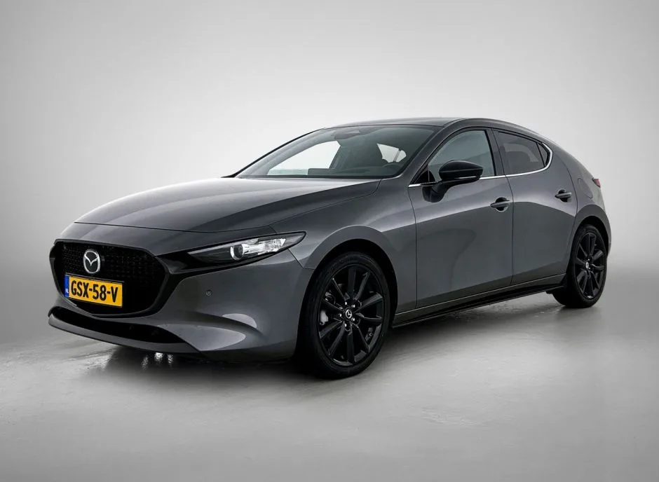 Mazda 3 (2024) — foto 1