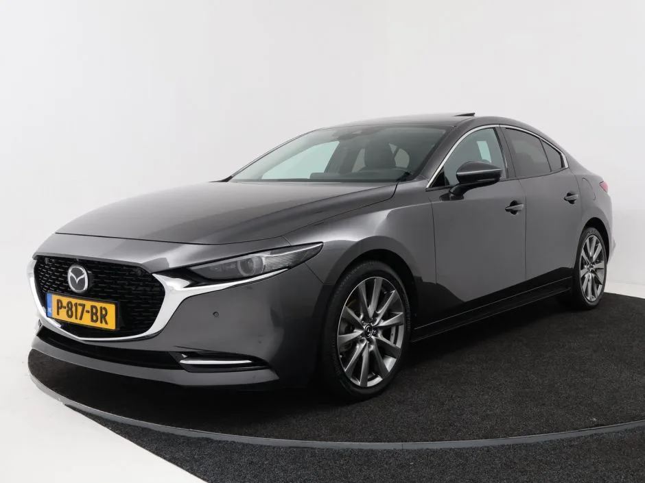 Mazda 3 (2022) — foto 1