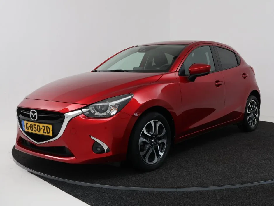 Mazda 2 (2019) — foto 1