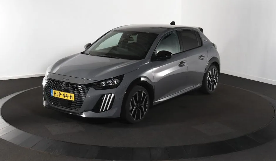Peugeot 208 (2025) — foto 1