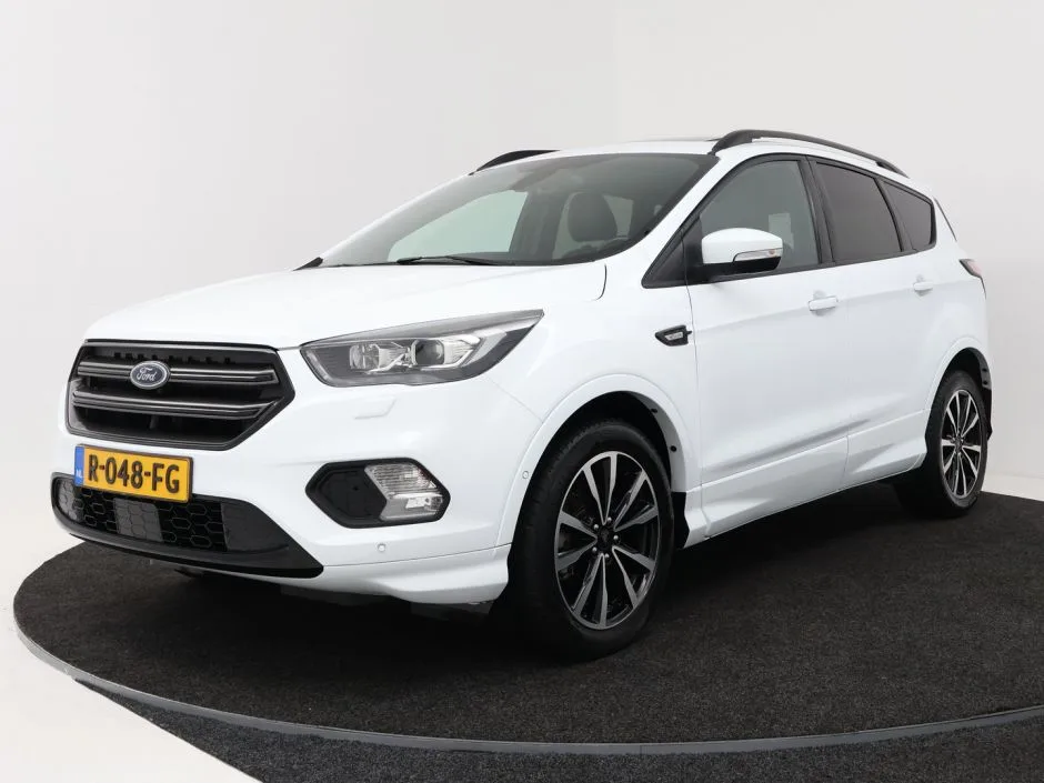 Ford Kuga (2018) — foto 1