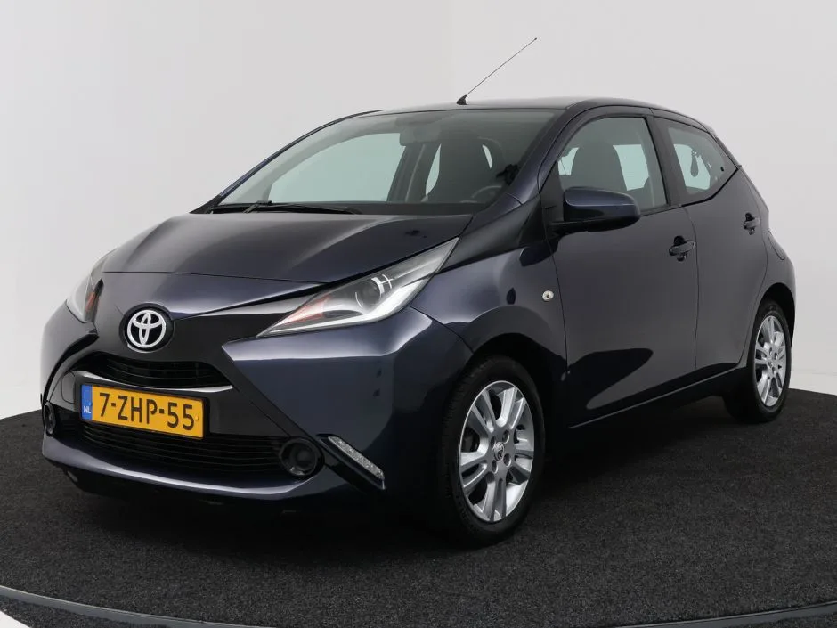 Toyota Aygo (2015) — foto 1