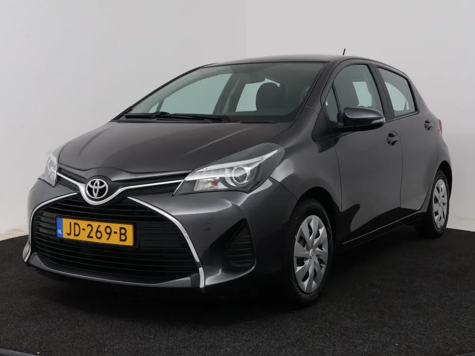 Toyota Yaris (2016) — foto 1
