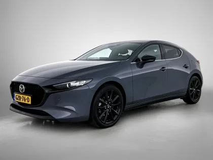 Mazda 3 (2024) — foto 1