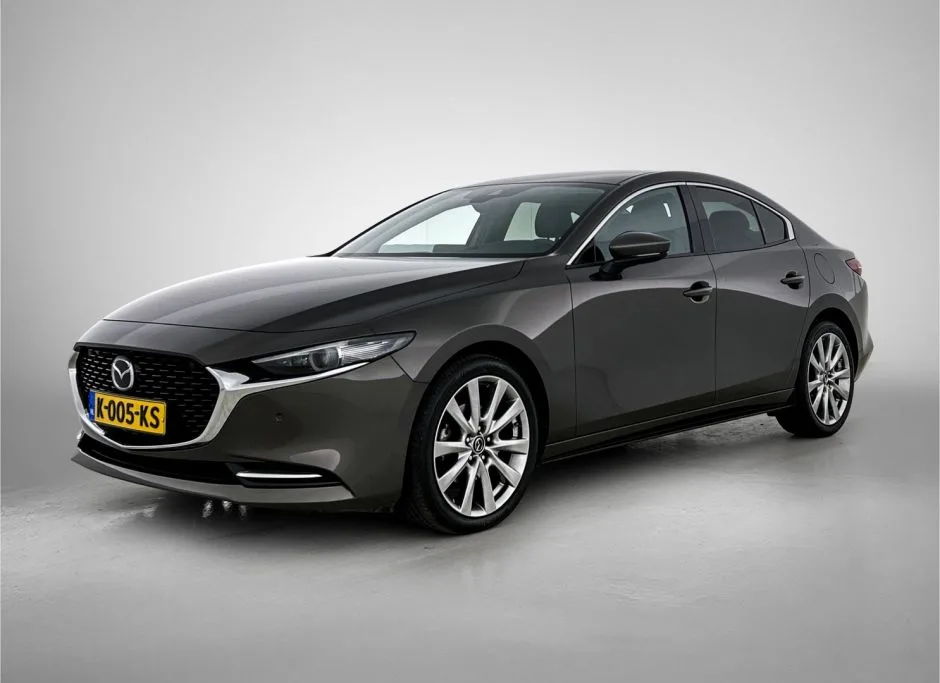 Mazda 3 (2021) — foto 1