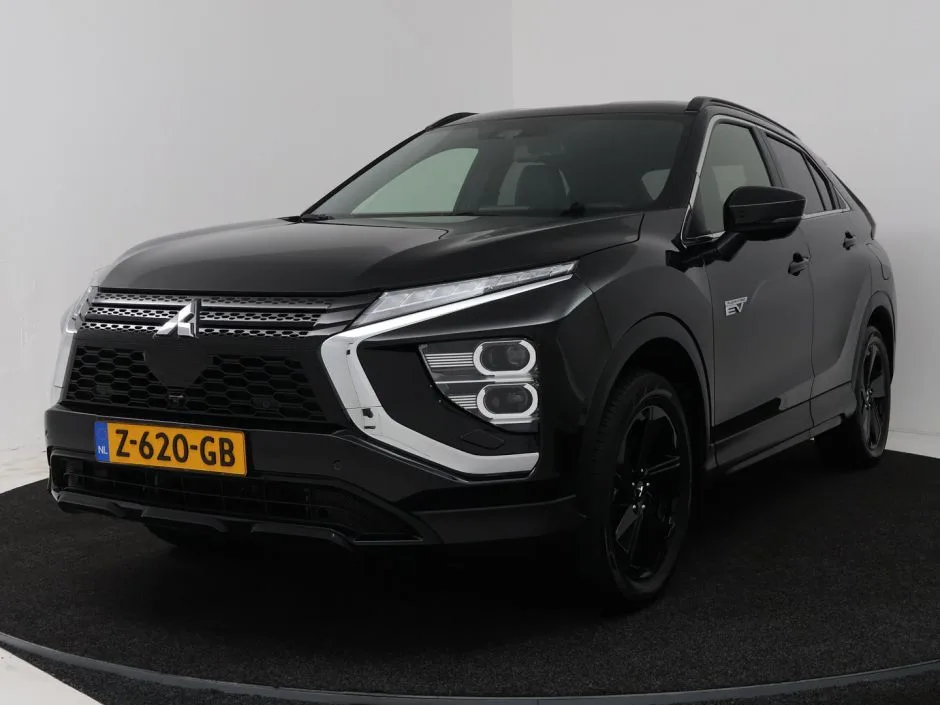 Mitsubishi Eclipse Cross (2024) — foto 1