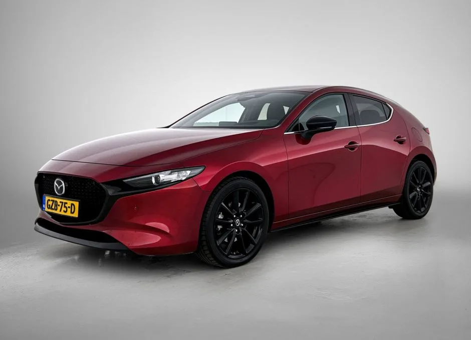Mazda 3 (2024) — foto 1