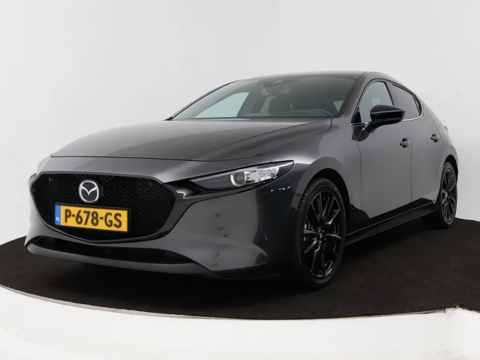 Mazda 3 (2022) — foto 1