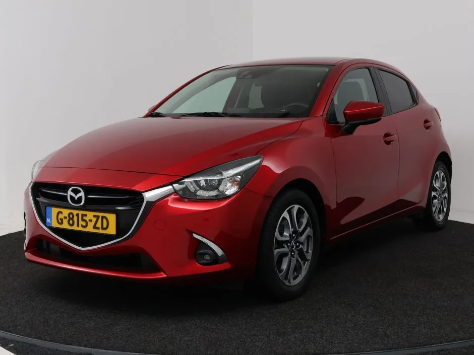 Mazda 2 (2019) — foto 1