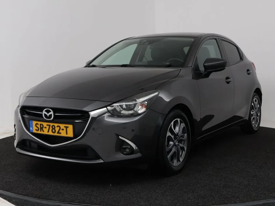 Mazda 2 (2018) — foto 1