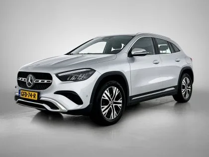 Mercedes-Benz GLA (2023) — foto 1