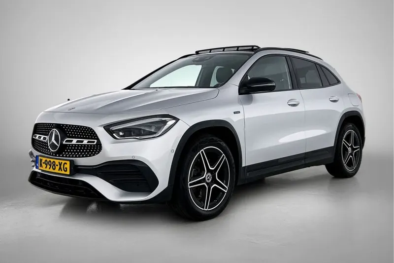 Mercedes-Benz GLA (2021)