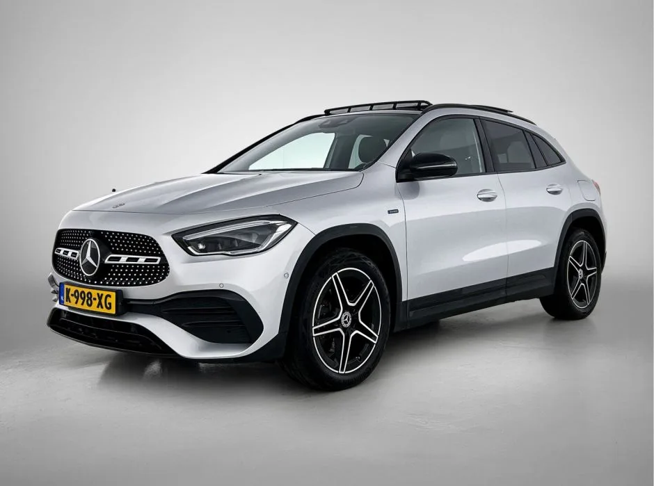 Mercedes-Benz GLA (2021) — foto 1