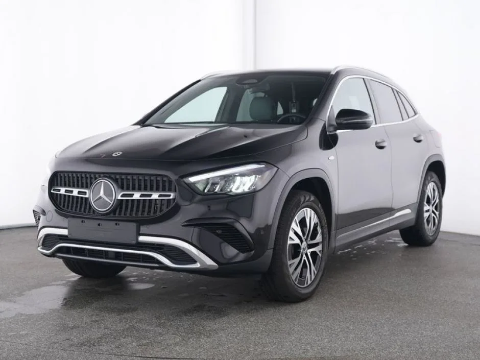 Mercedes-Benz GLA (2025) — foto 1