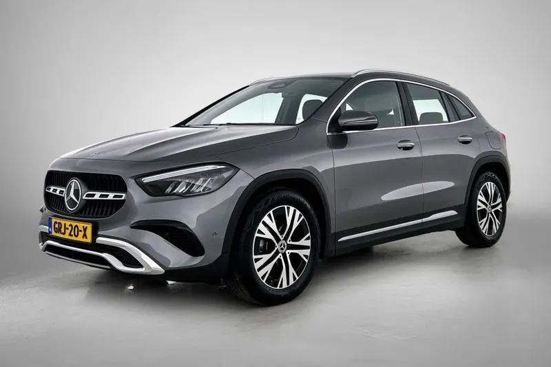 Mercedes-Benz GLA (2024)