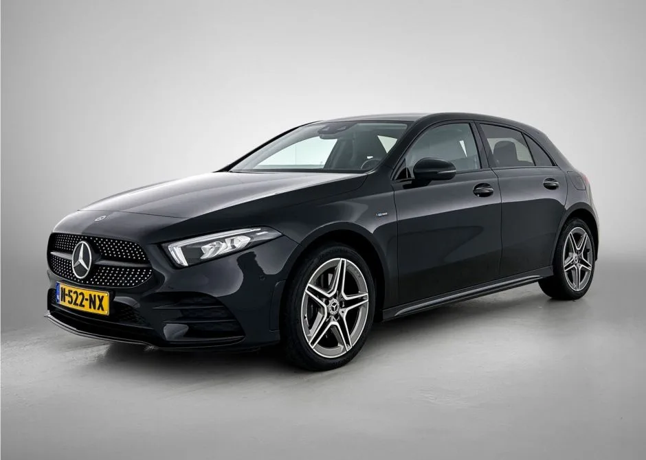Mercedes-Benz A-Klasse (2020) — foto 1