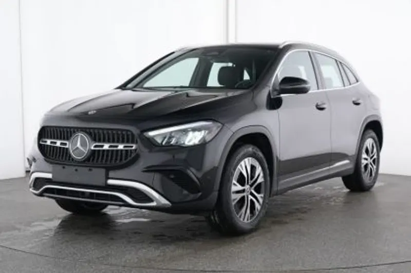 Mercedes-Benz GLA (2025)