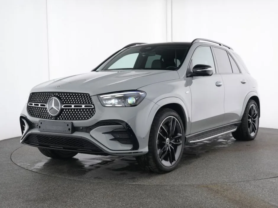 Mercedes-Benz GLE (2025) — foto 1