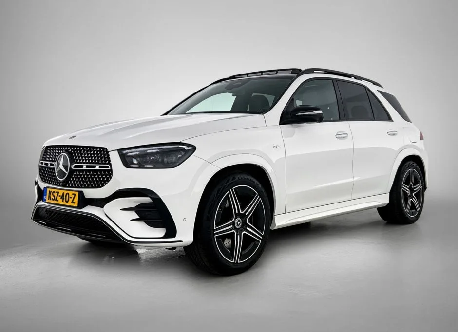 Mercedes-Benz GLE (2025) — foto 1