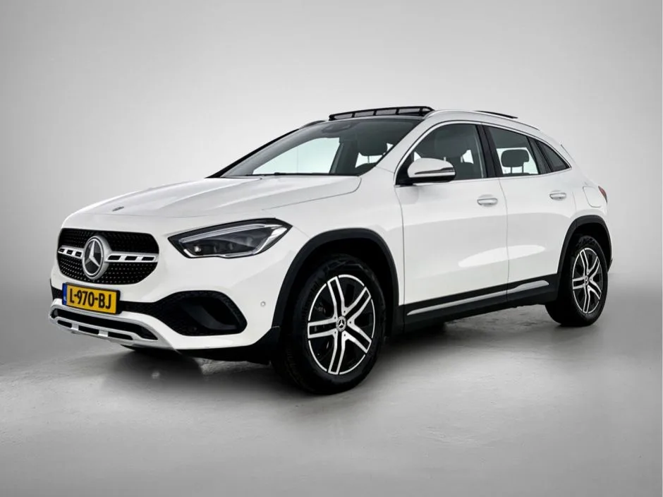 Mercedes-Benz GLA (2021) — foto 1
