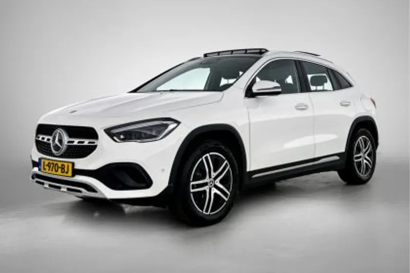 Mercedes-Benz GLA (2021)