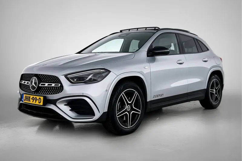 Mercedes-Benz GLA (2025)