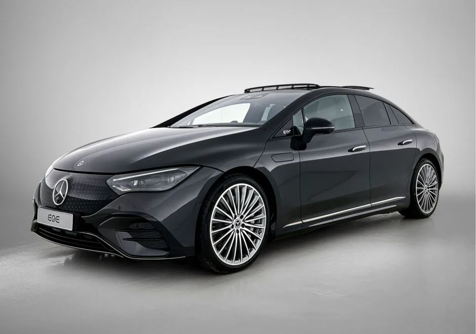 Mercedes-Benz EQE (2026) — foto 1