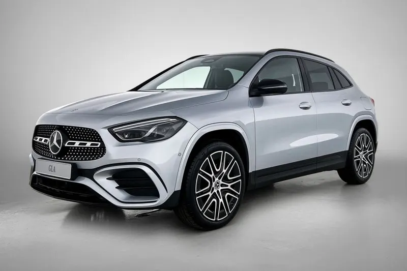 Mercedes-Benz GLA (2026)
