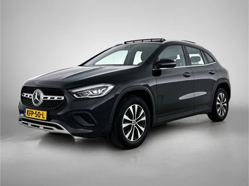 Mercedes-Benz GLA (2021) — foto 1