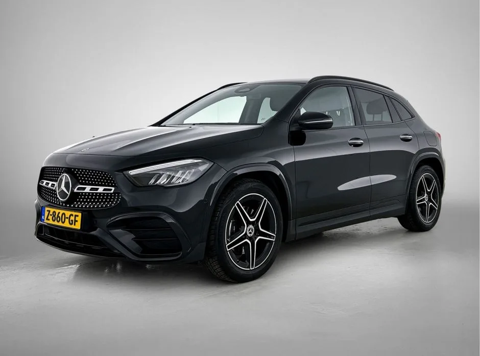 Mercedes-Benz GLA (2024) — foto 1