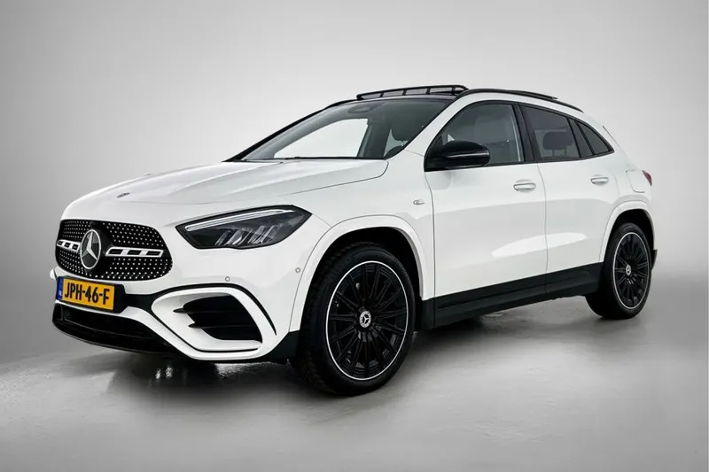 Mercedes-Benz GLA (2025)