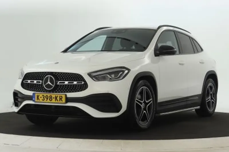 Mercedes-Benz GLA (2021)