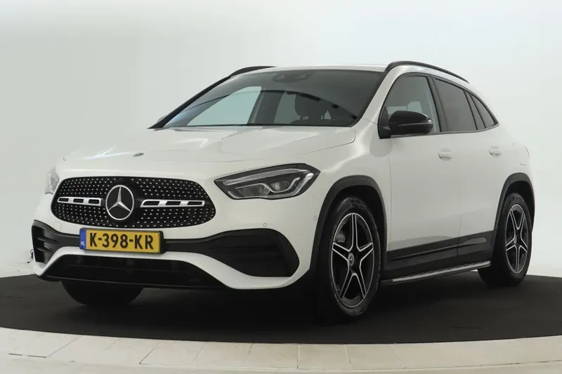 Mercedes-Benz GLA (2021)
