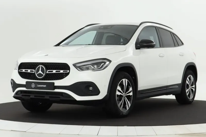 Mercedes-Benz GLA (2021)