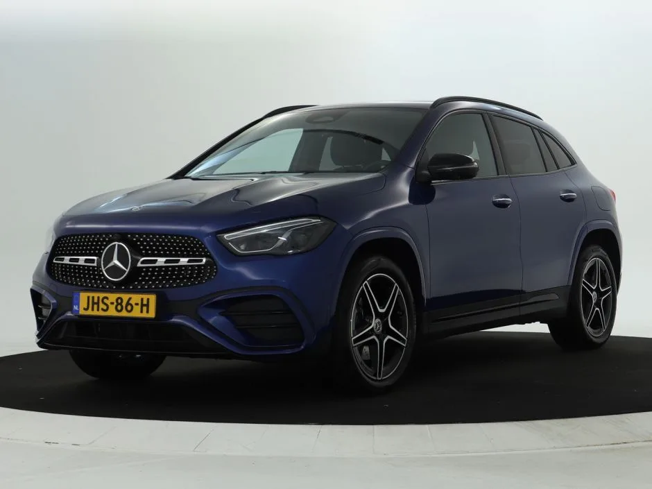Mercedes-Benz GLA (2025) — foto 1