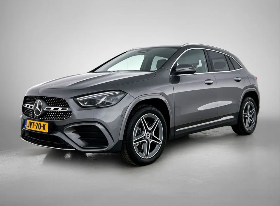 Mercedes-Benz GLA (2024) — foto 1