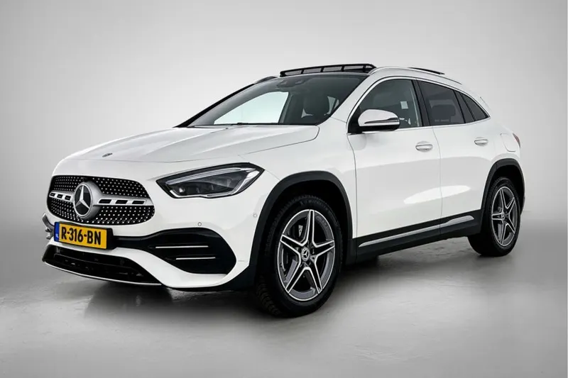 Mercedes-Benz GLA (2022)