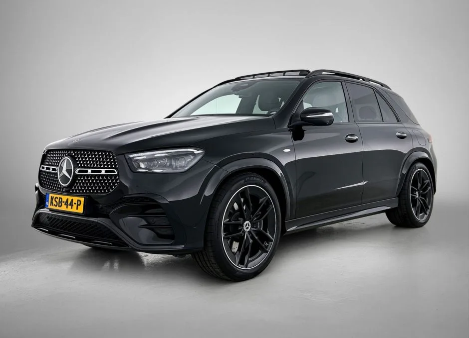 Mercedes-Benz GLE (2025) — foto 1