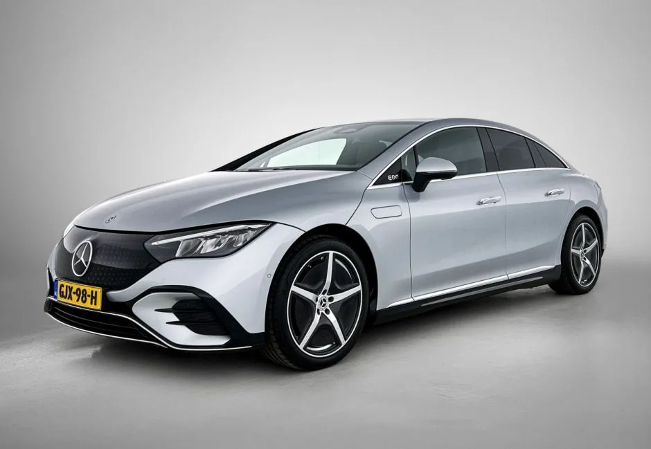 Mercedes-Benz EQE (2024) — foto 1