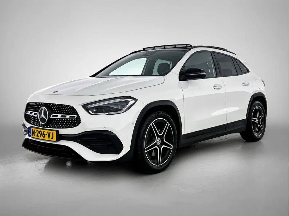 Mercedes-Benz GLA (2022) — foto 1