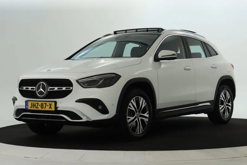 Mercedes-Benz GLA (2025)