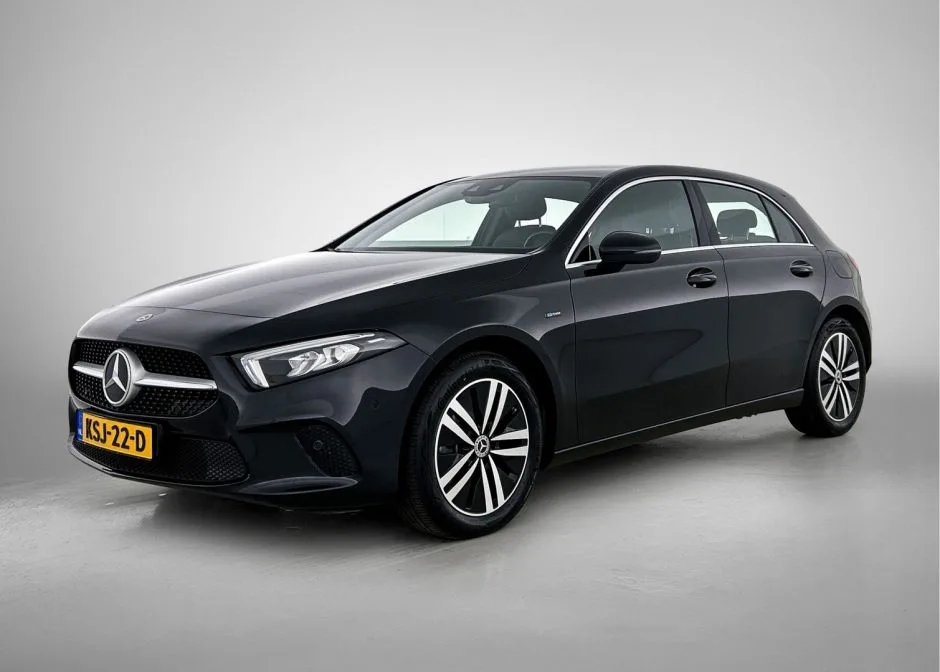 Mercedes-Benz A-Klasse (2021) — foto 1