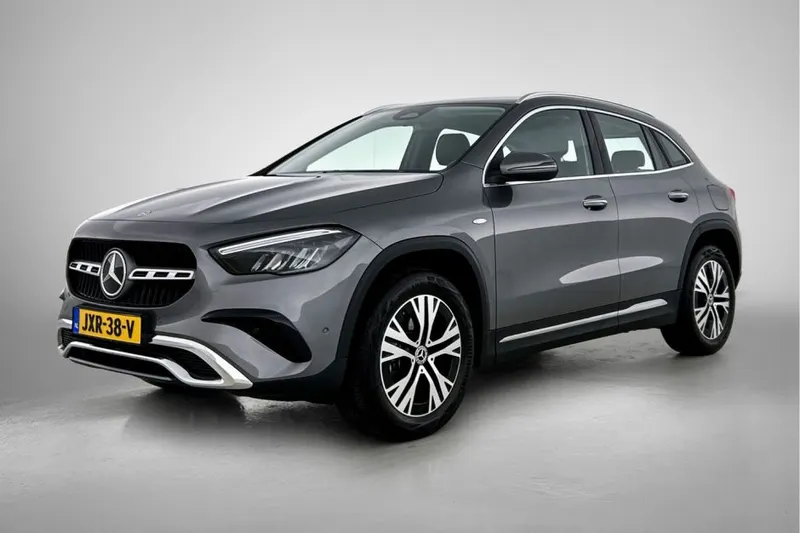 Mercedes-Benz GLA (2025)
