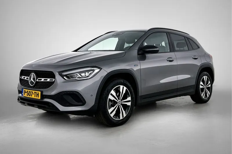 Mercedes-Benz GLA (2021)