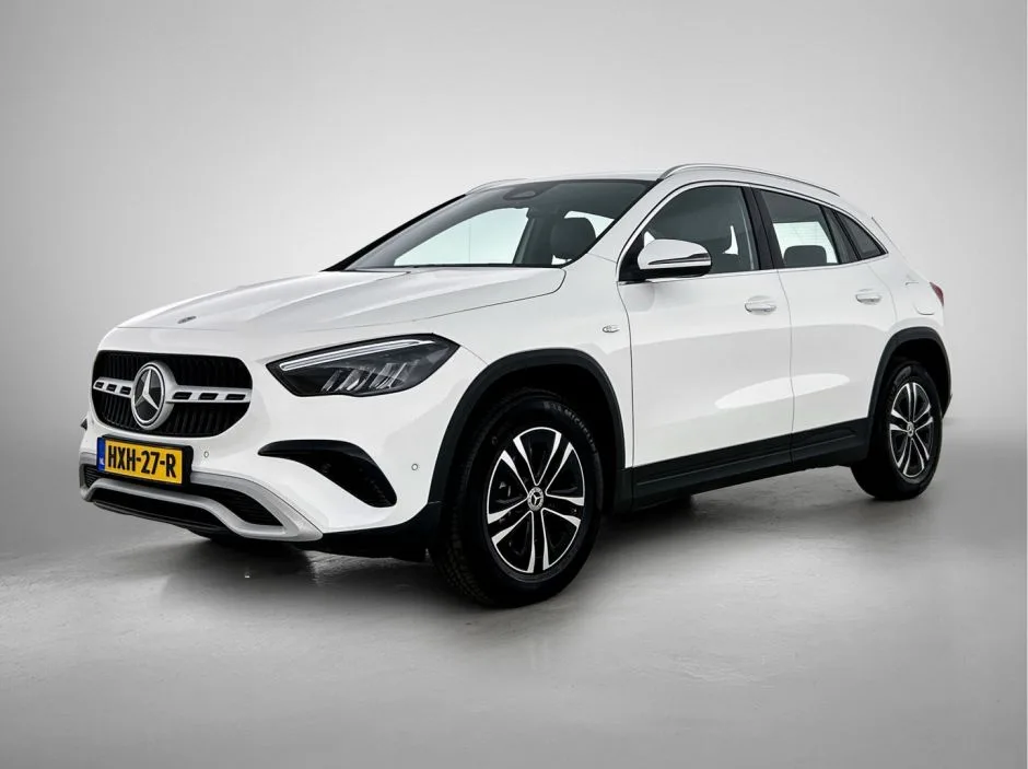 Mercedes-Benz GLA (2025) — foto 1