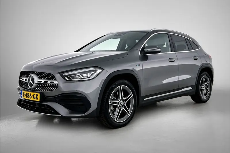 Mercedes-Benz GLA (2021)
