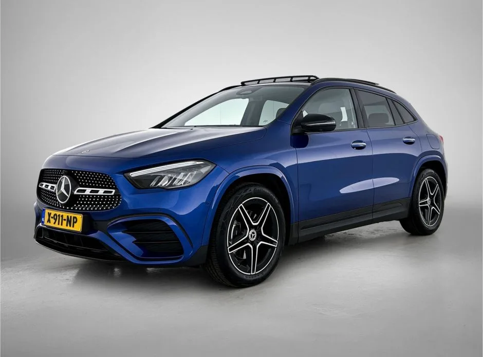 Mercedes-Benz GLA (2024) — foto 1