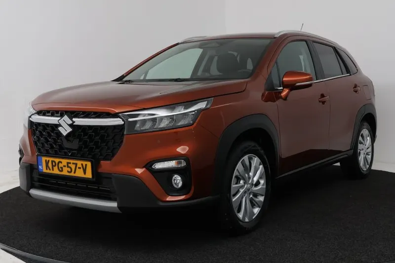 Suzuki S-Cross (2025)
