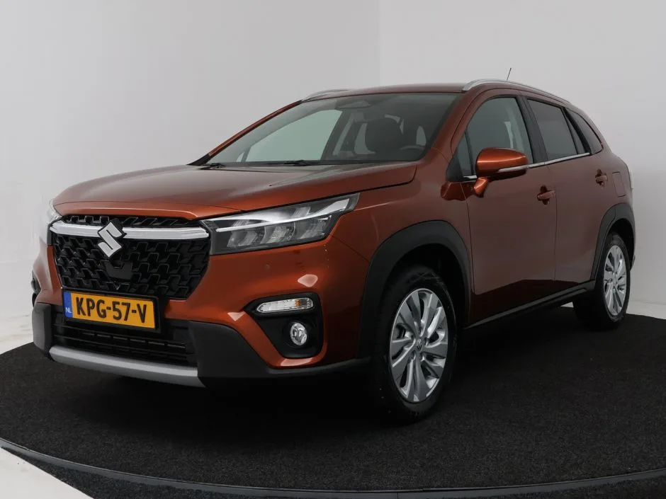Suzuki S-Cross (2025) — foto 1